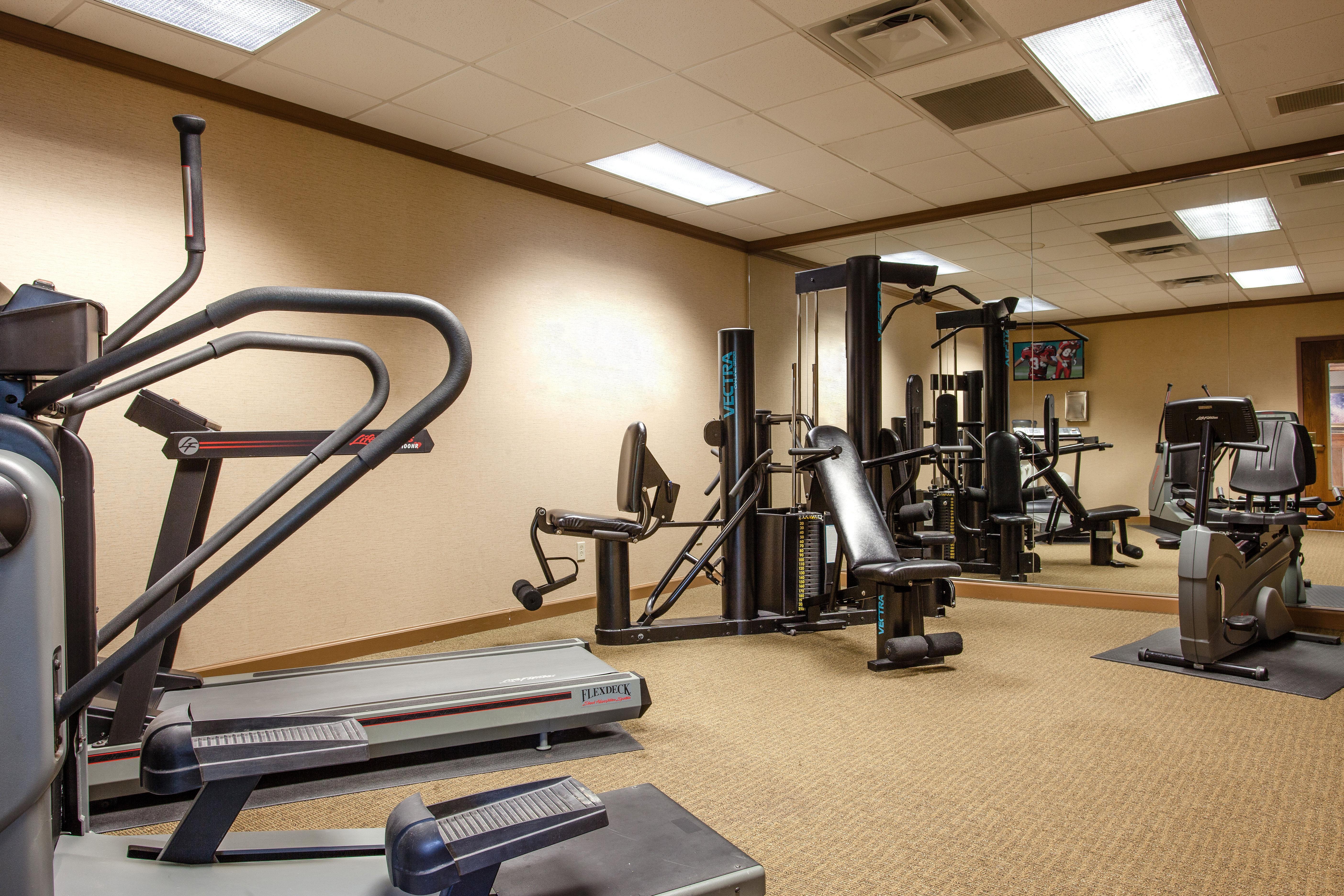 Red Roof Inn & Suites Dekalb Ngoại thất bức ảnh