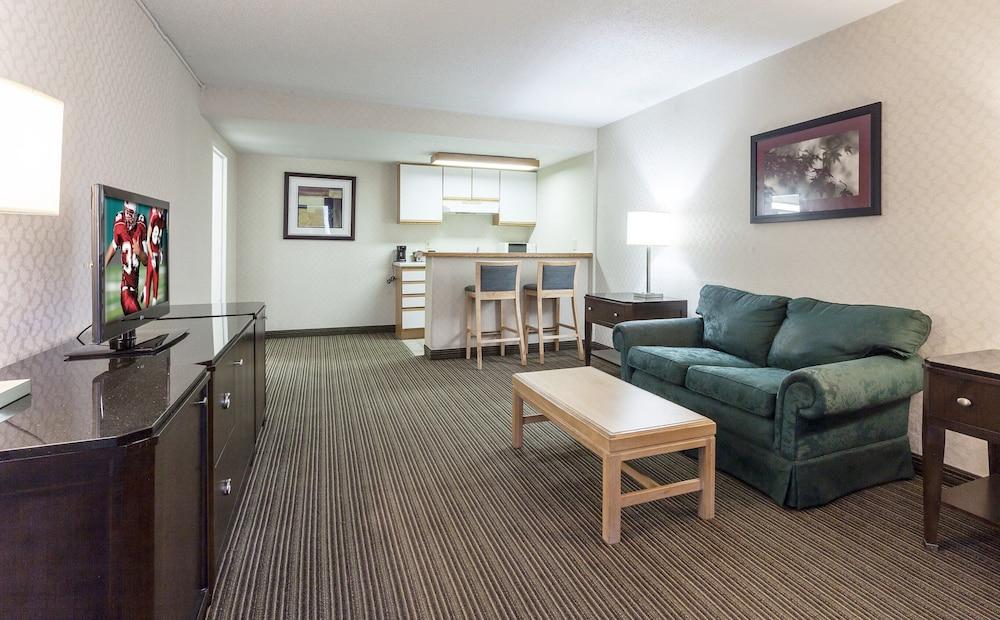Red Roof Inn & Suites Dekalb Ngoại thất bức ảnh