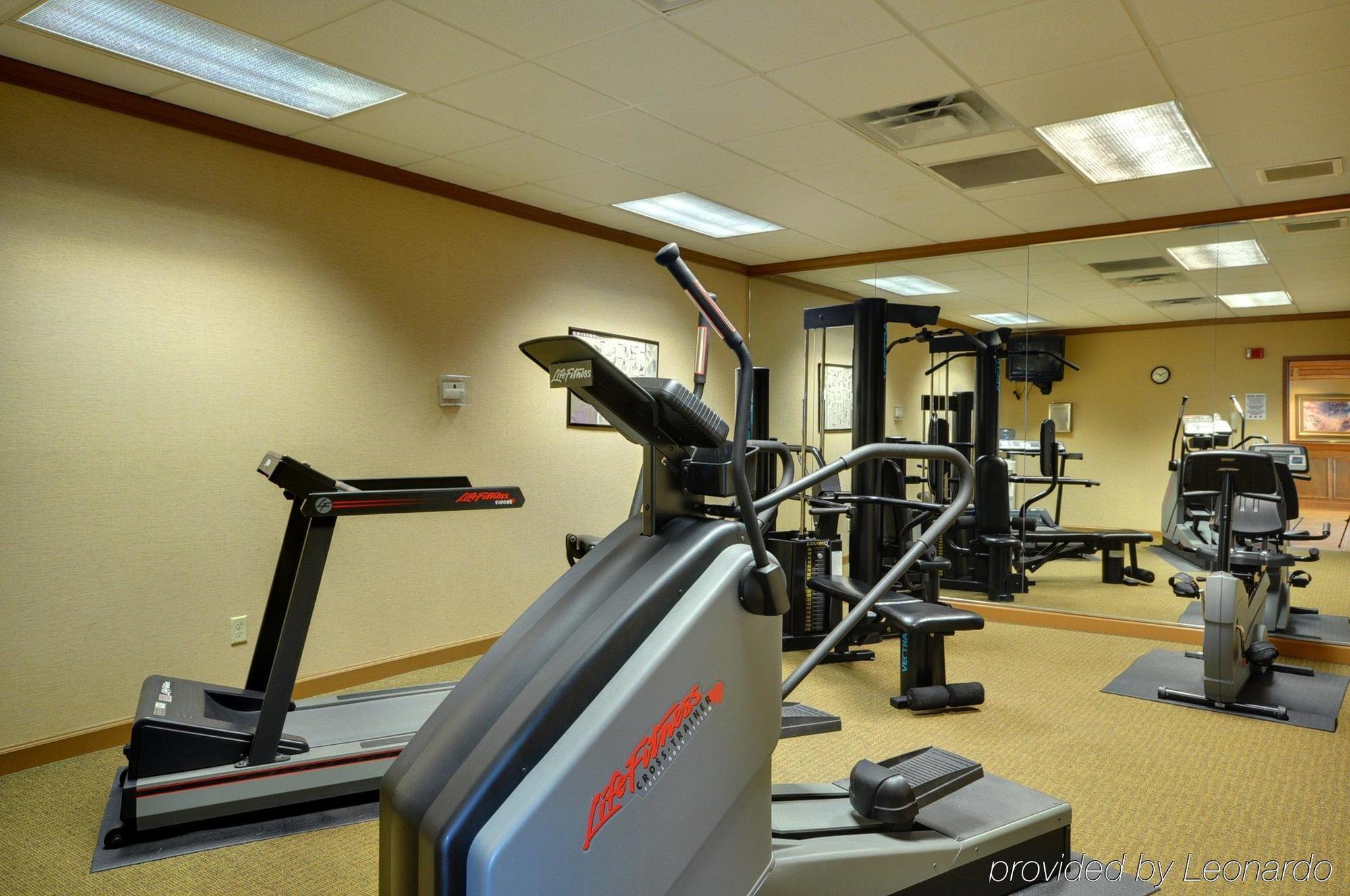 Red Roof Inn & Suites Dekalb Tiện nghi bức ảnh